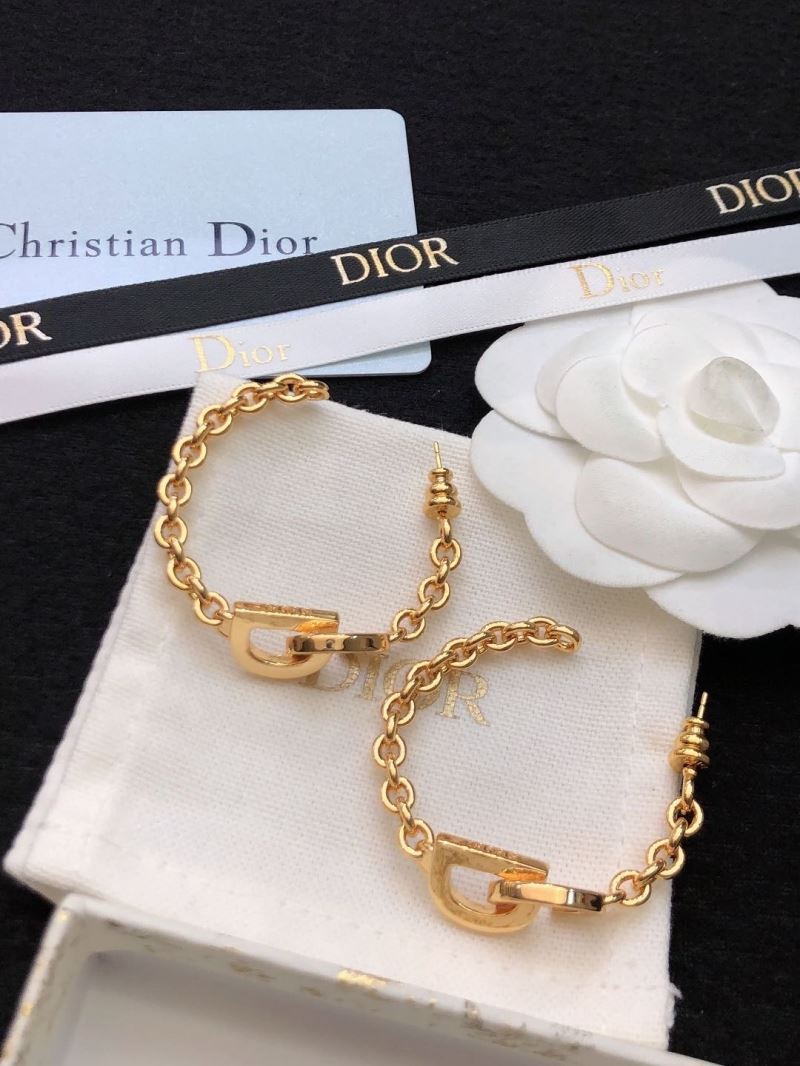 chr1st1an D10r earrings